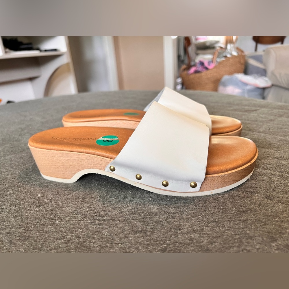 DONNA TOSCANA Sz 8 Italy White Leather Wood Slides Worn 1x